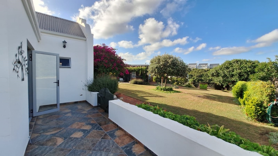 3 Bedroom Property for Sale in Stilbaai Wes Western Cape
